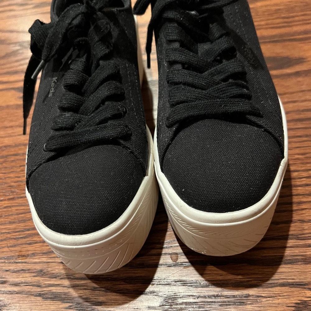 Women's Keds Skyler Lace Up Platform Sneaker - Picture 10 of 13